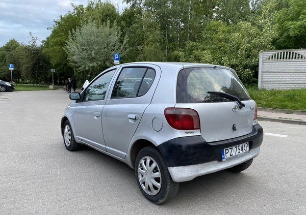 Toyota Yaris cena 3999 przebieg: 352967, rok produkcji 2000 z Poznań małe 352
